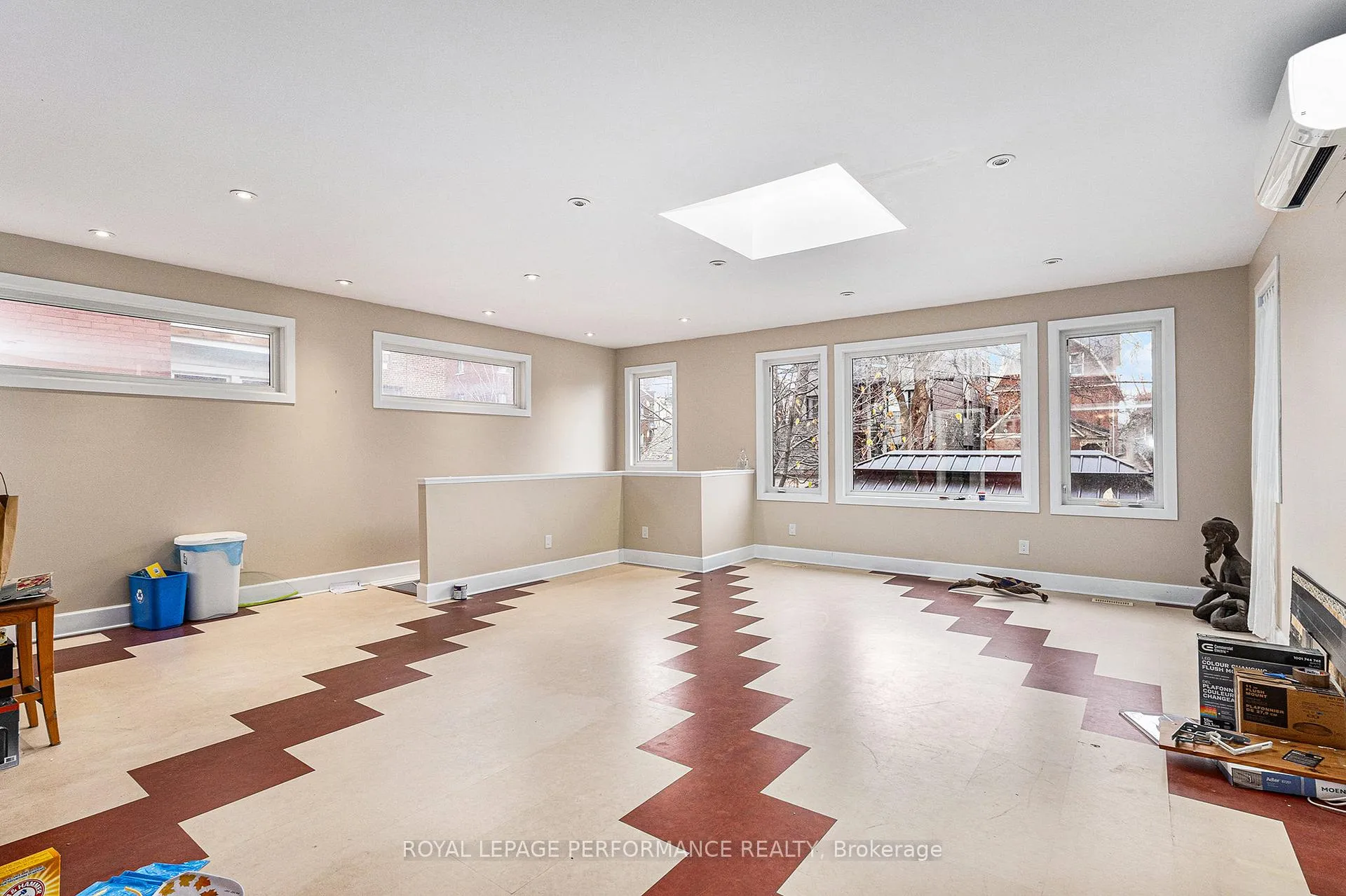 Photo 17 of 107 Russell Avenue, Ottawa, Sandy Hill — HOMEH
