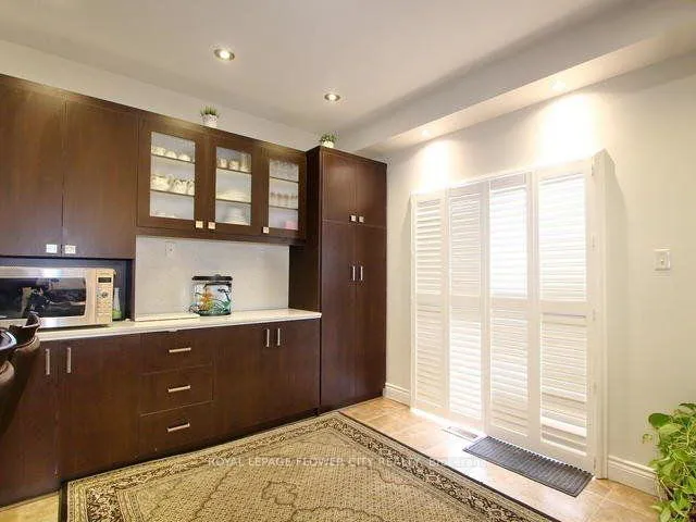 Photo 6 of 9 Maddybeth Crescent, Brampton, Bram West — HOMEH