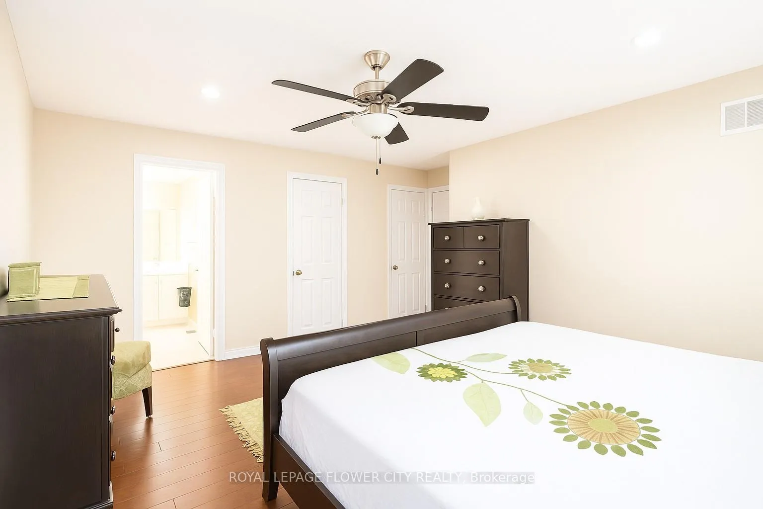 Photo 14 of 9 Maddybeth Crescent, Brampton, Bram West — HOMEH