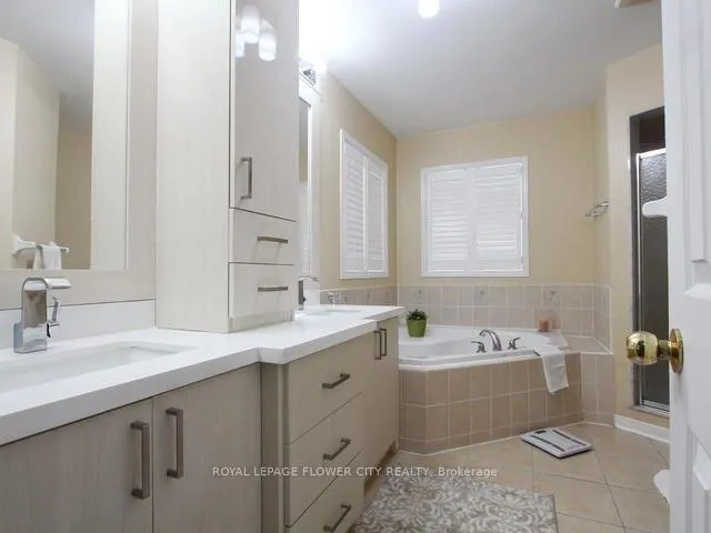 Photo 15 of 9 Maddybeth Crescent, Brampton, Bram West — HOMEH