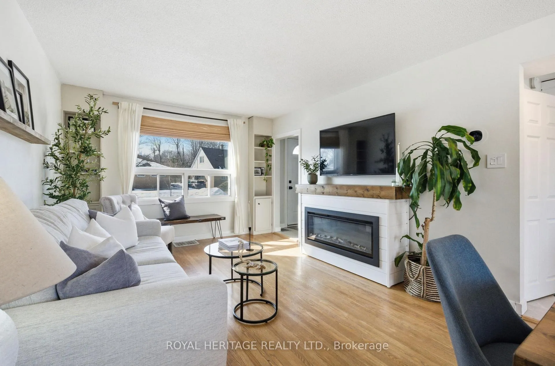 Photo 5 of 36 Forest Road, Ajax, South East — HOMEH