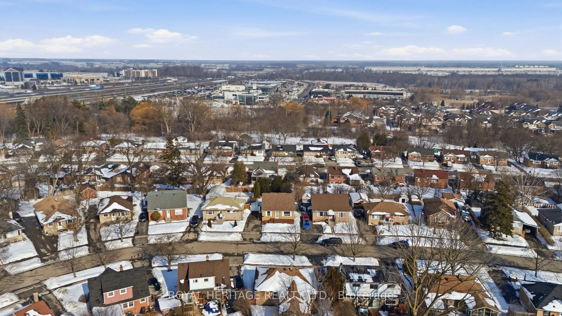 Photo 33 of 36 Forest Road, Ajax, South East — HOMEH
