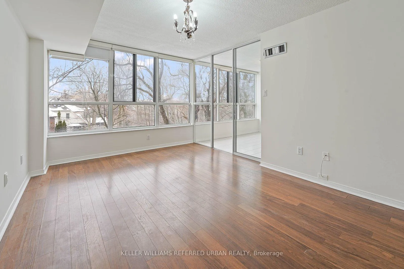 Photo 1 of Unit 404, 10 Tichester Road, Toronto, Forest Hill South — HOMEH
