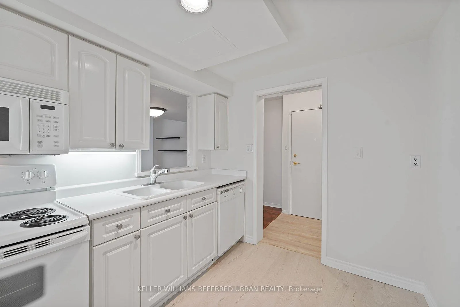 Photo 10 of Unit 404, 10 Tichester Road, Toronto, Forest Hill South — HOMEH
