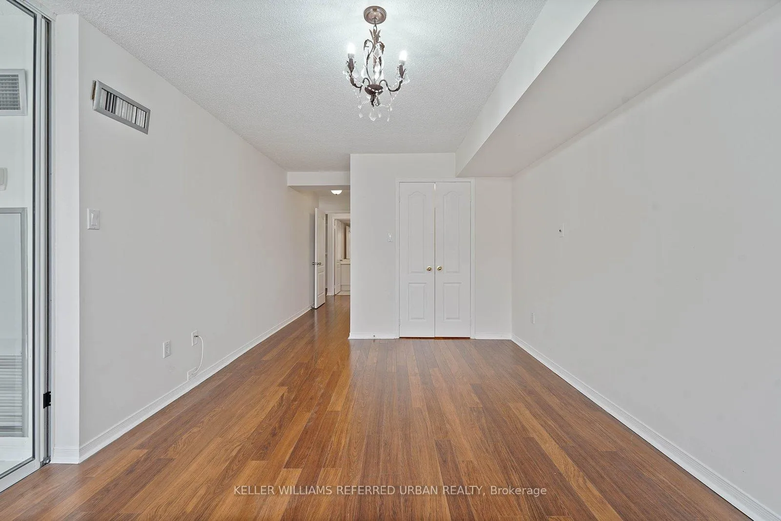 Photo 15 of Unit 404, 10 Tichester Road, Toronto, Forest Hill South — HOMEH