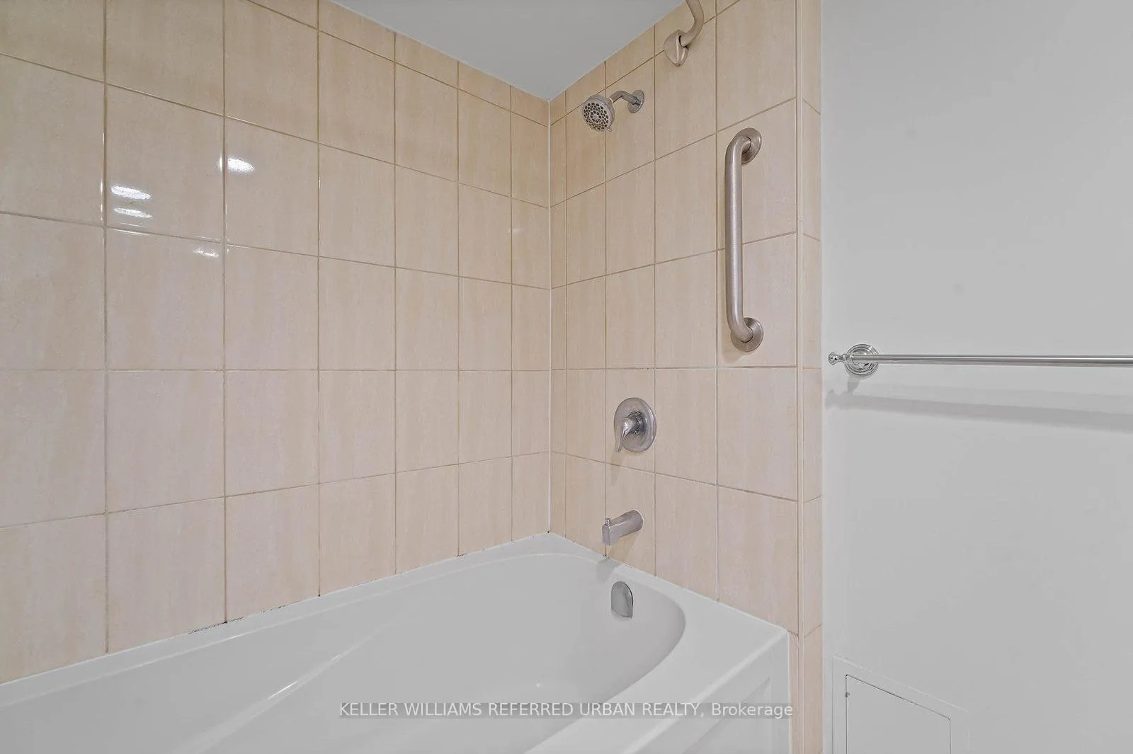 Photo 23 of Unit 404, 10 Tichester Road, Toronto, Forest Hill South — HOMEH