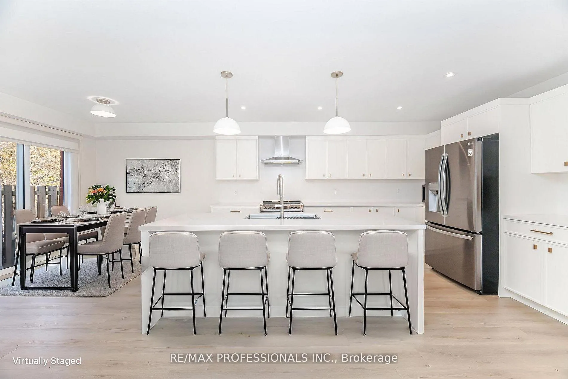 Photo 6 of Unit 7, 3115 New Street, Burlington, Roseland — HOMEH