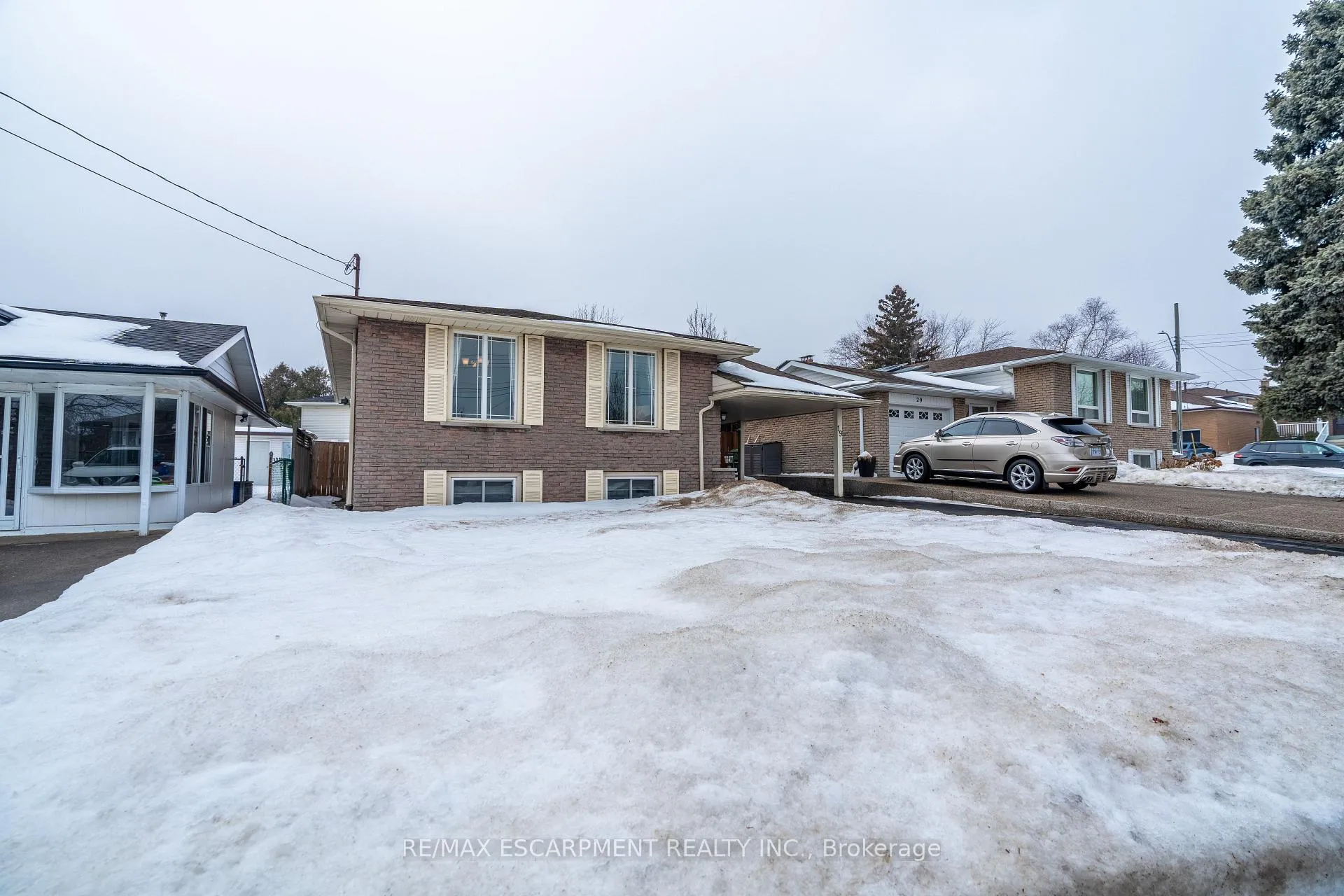 Photo 6 of 19 Valery Court, Hamilton, Gilbert — HOMEH