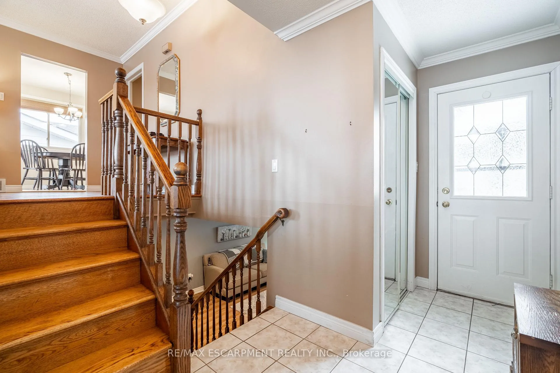 Photo 8 of 19 Valery Court, Hamilton, Gilbert — HOMEH