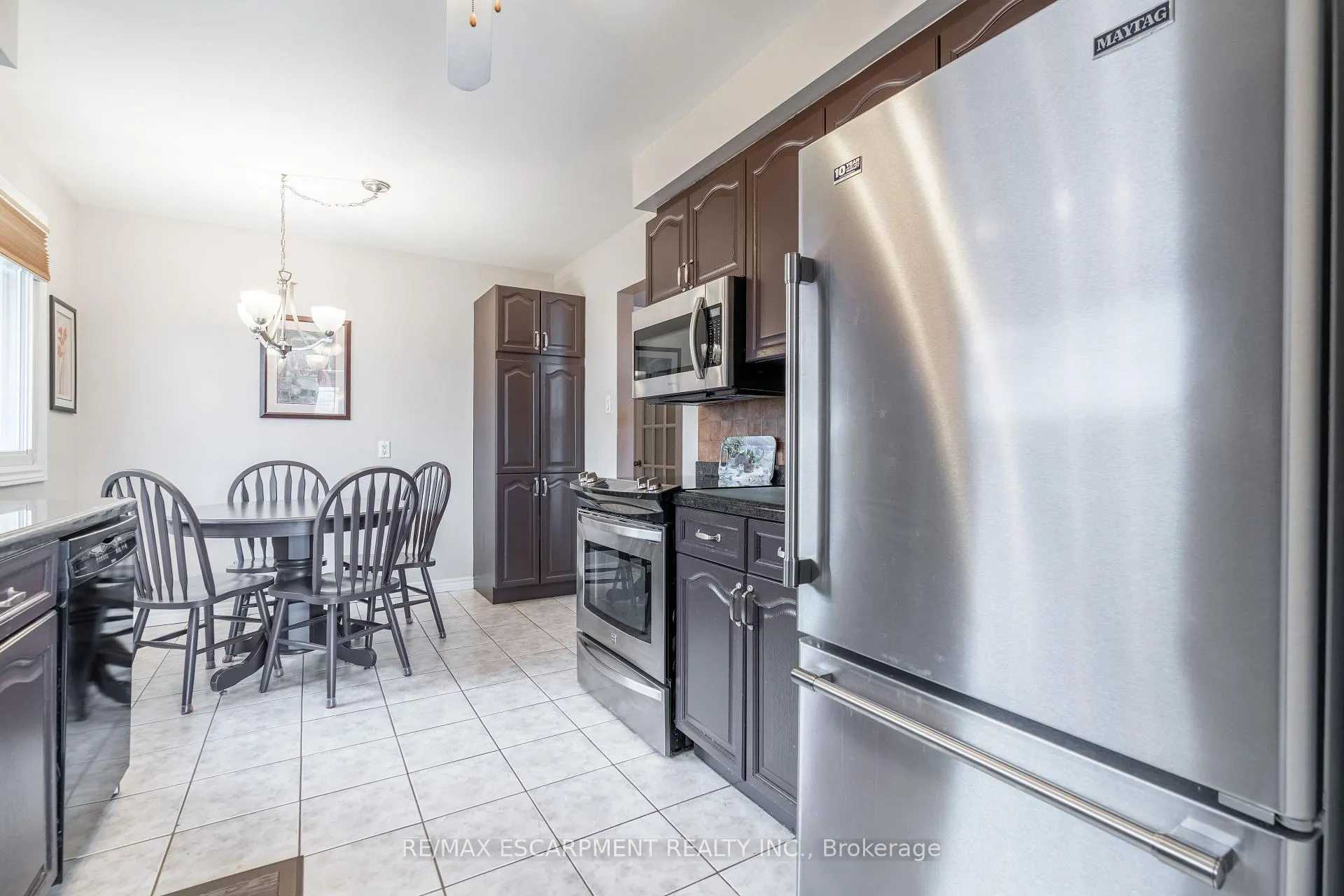 Photo 19 of 19 Valery Court, Hamilton, Gilbert — HOMEH