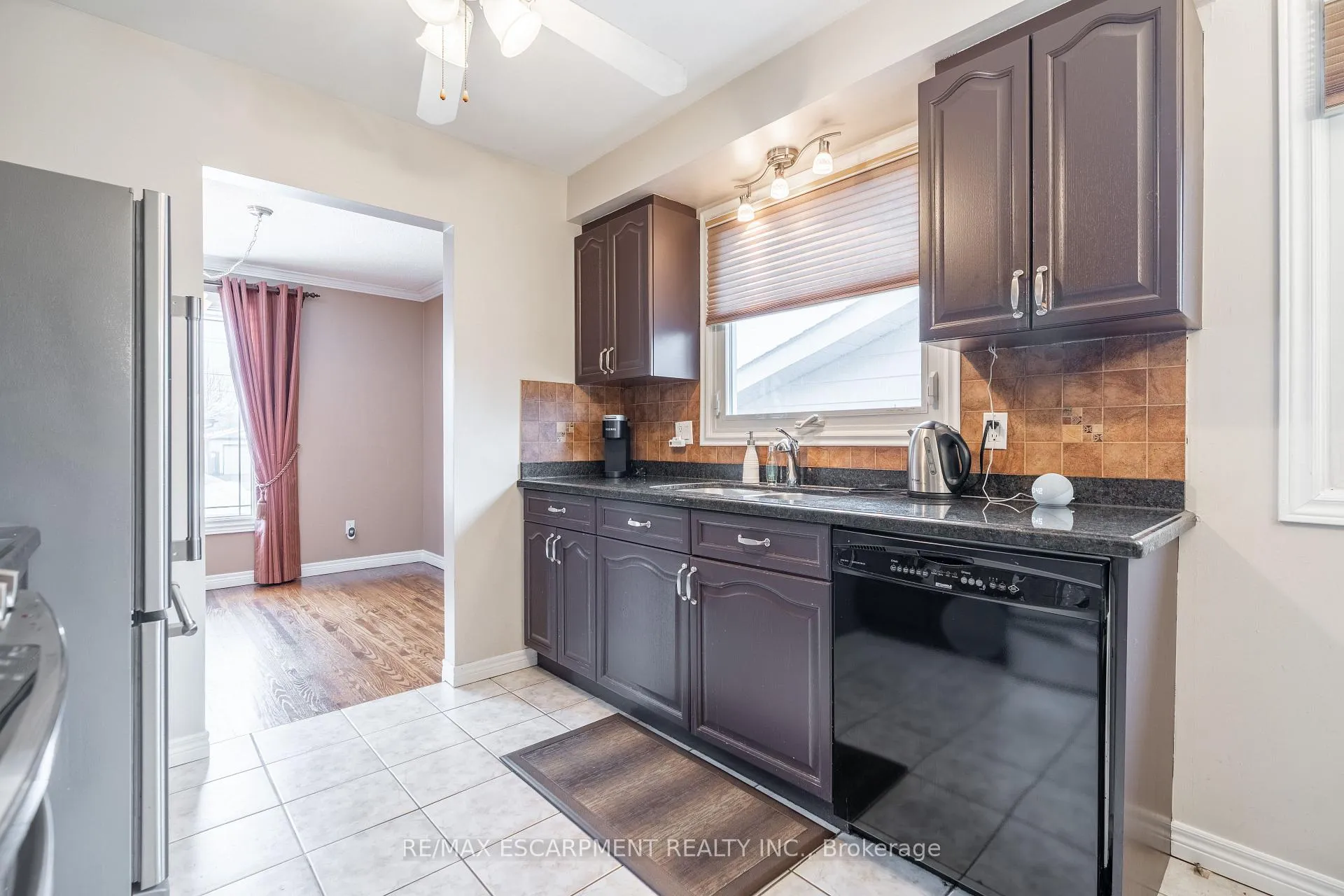 Photo 20 of 19 Valery Court, Hamilton, Gilbert — HOMEH