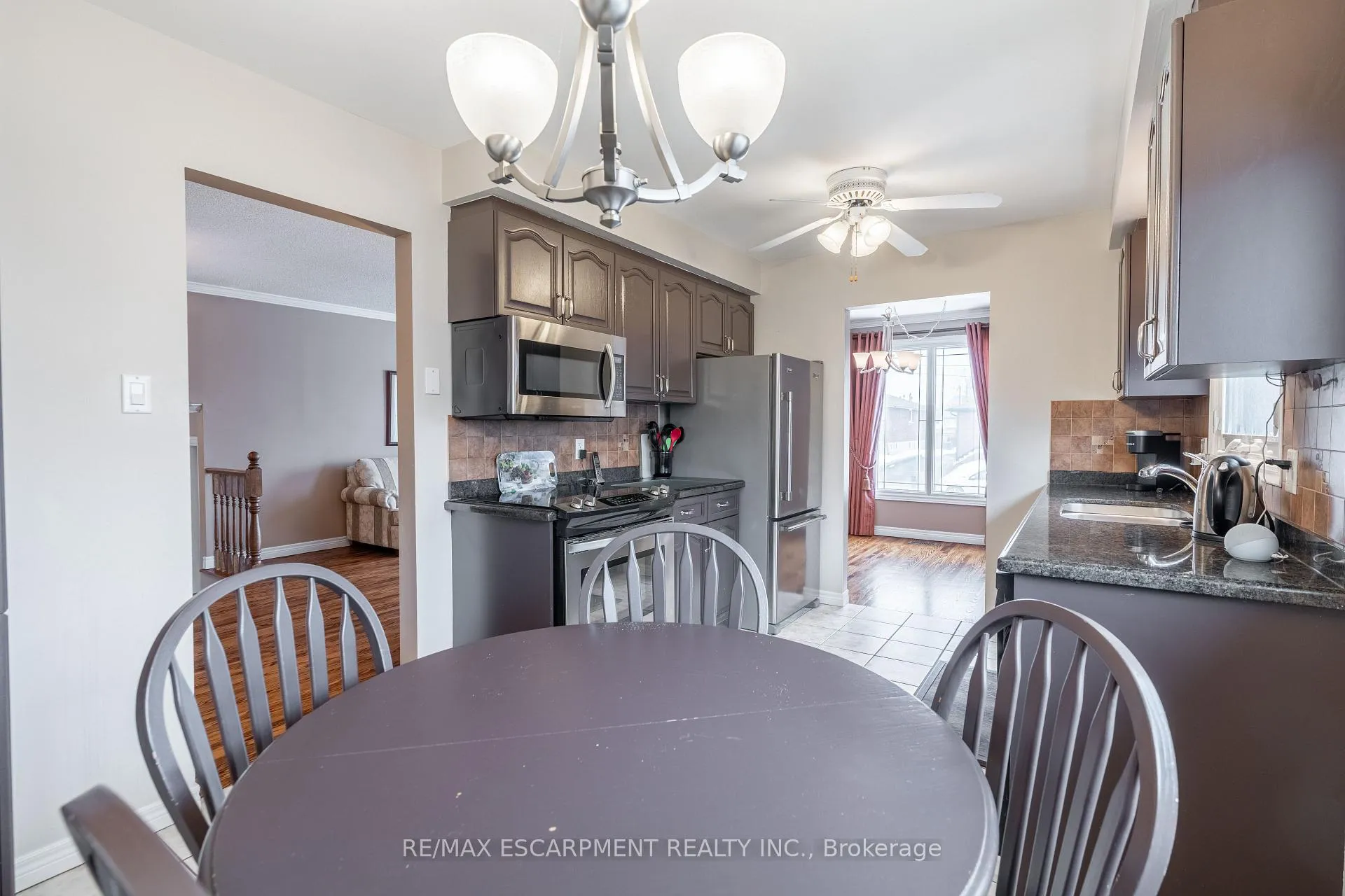 Photo 22 of 19 Valery Court, Hamilton, Gilbert — HOMEH