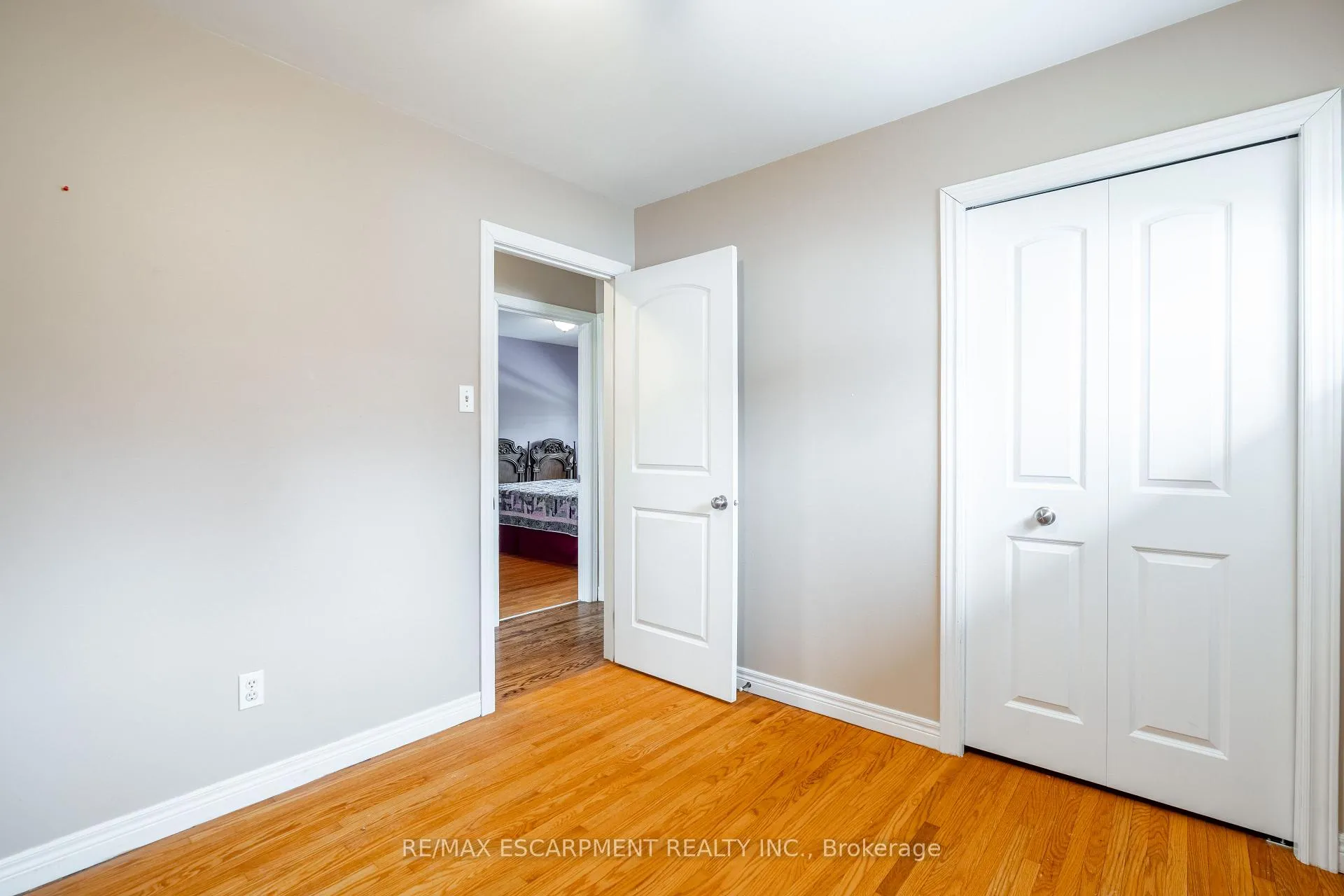 Photo 25 of 19 Valery Court, Hamilton, Gilbert — HOMEH