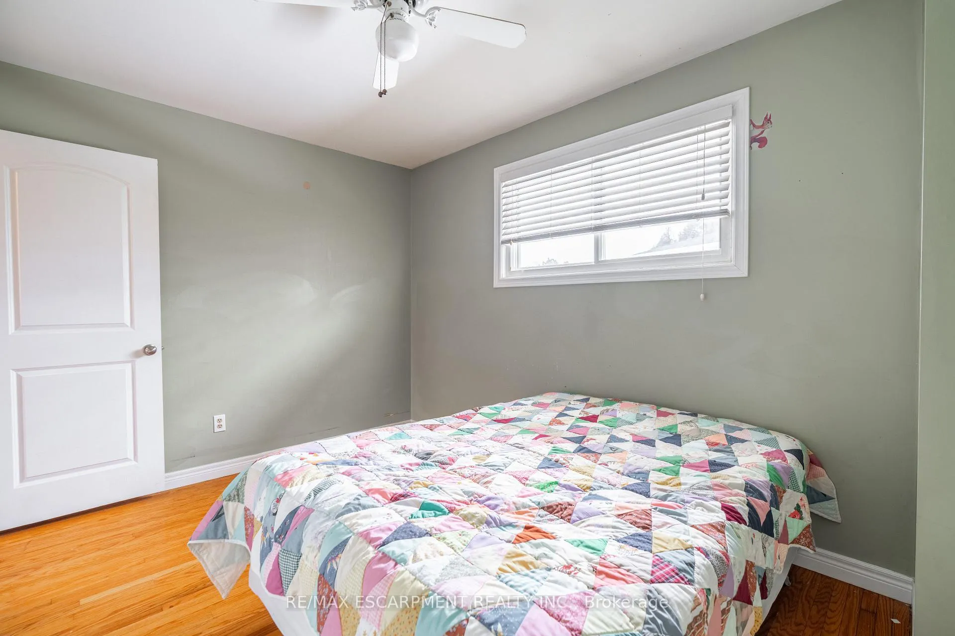 Photo 27 of 19 Valery Court, Hamilton, Gilbert — HOMEH