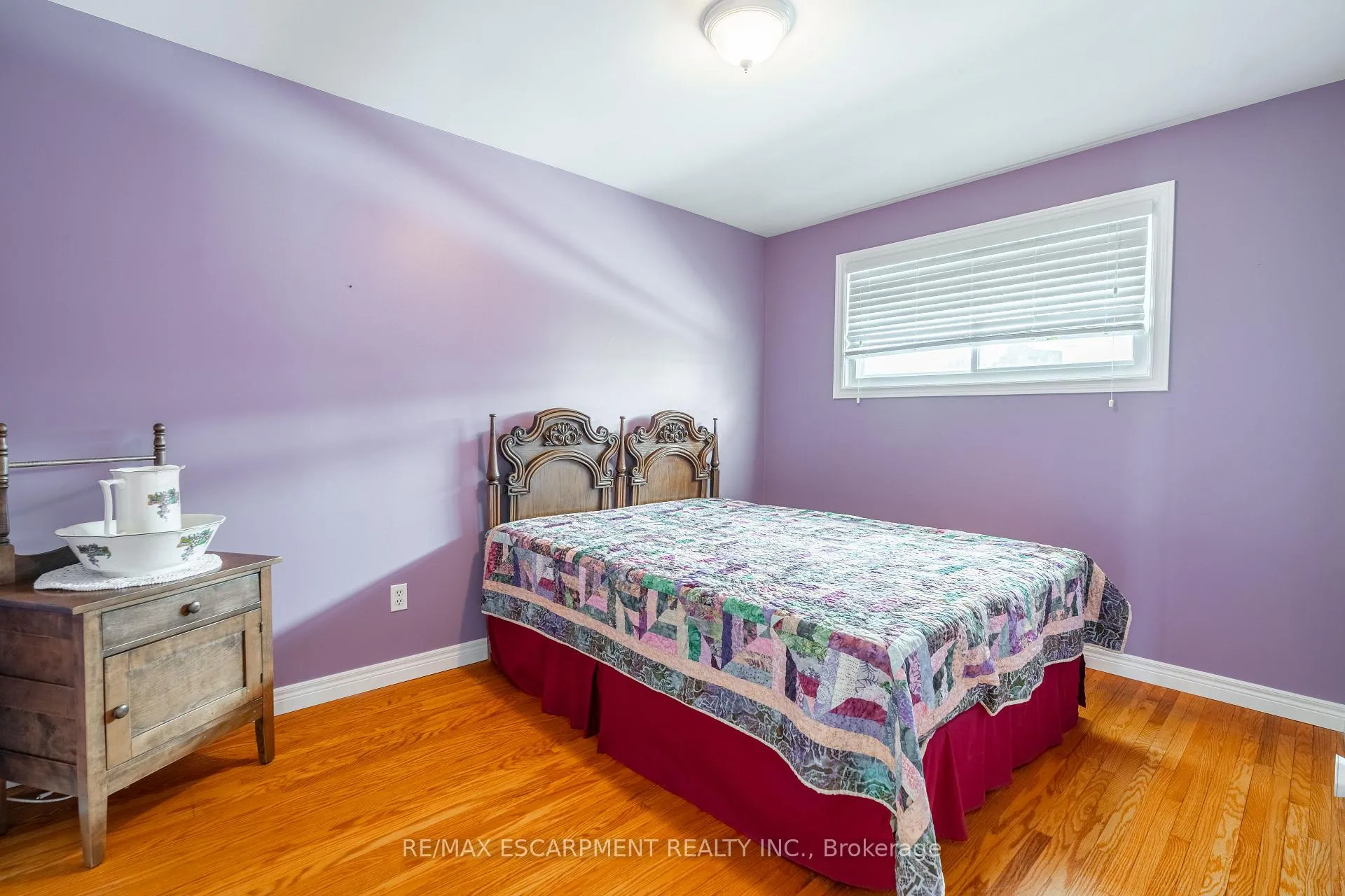 Photo 28 of 19 Valery Court, Hamilton, Gilbert — HOMEH