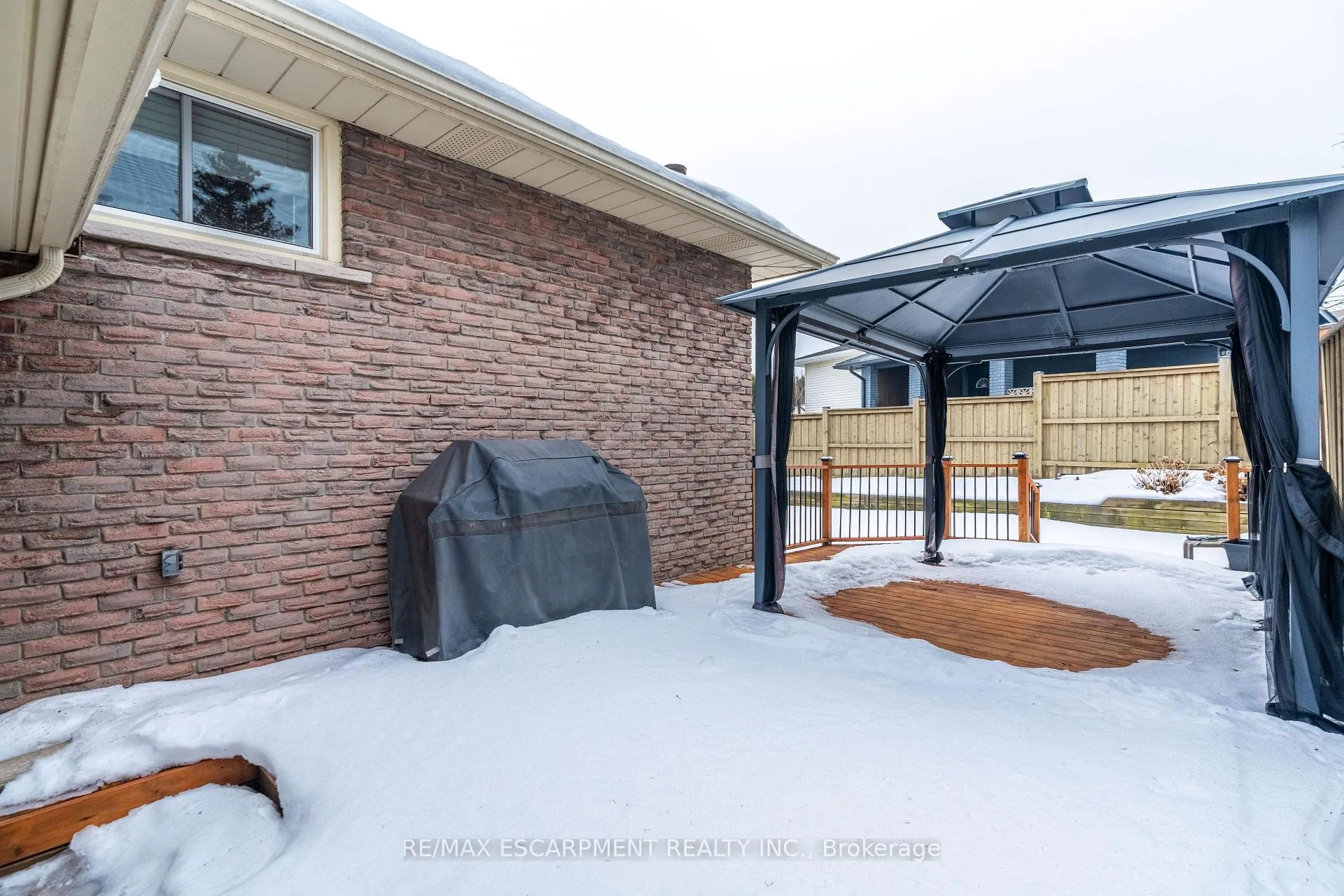 Photo 42 of 19 Valery Court, Hamilton, Gilbert — HOMEH