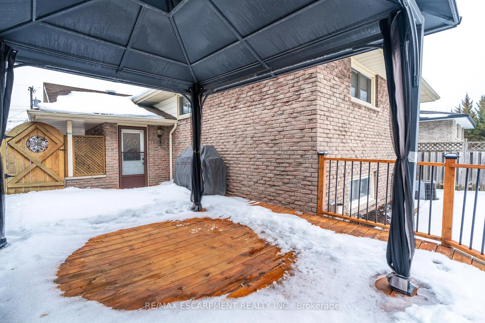 Photo 45 of 19 Valery Court, Hamilton, Gilbert — HOMEH
