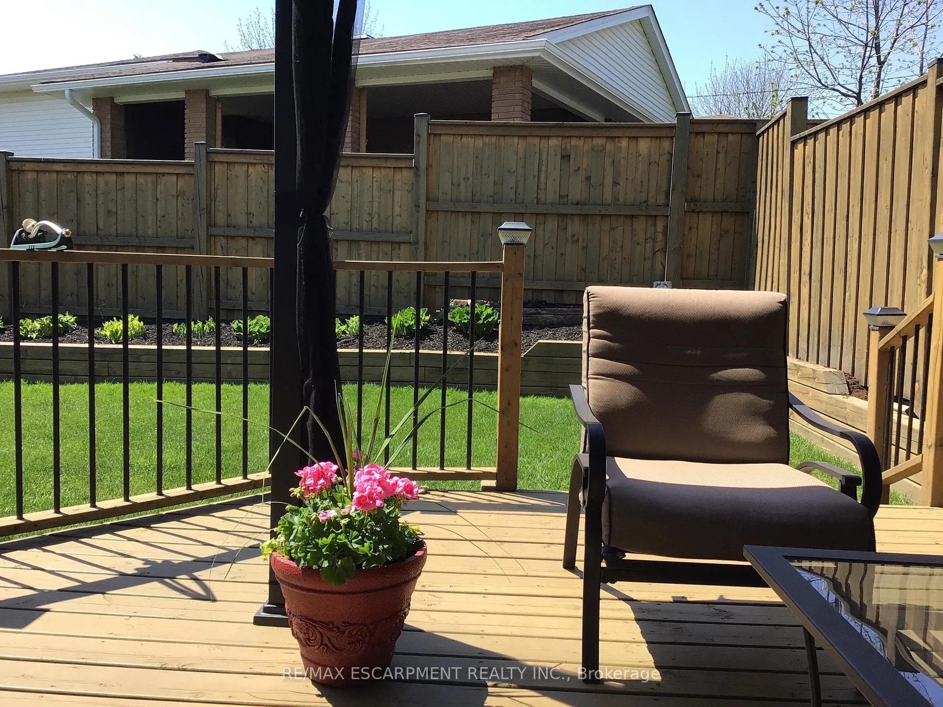 Photo 49 of 19 Valery Court, Hamilton, Gilbert — HOMEH