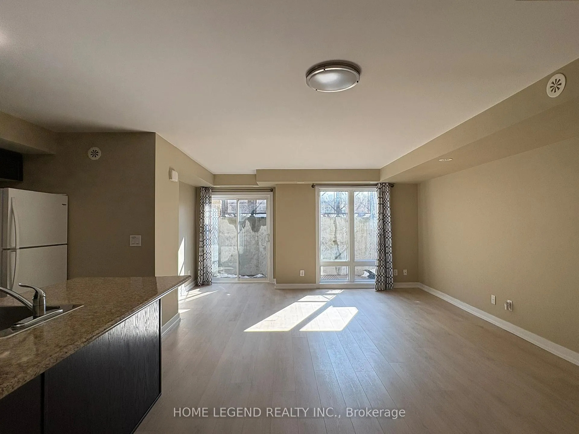 Photo 5 of Unit 201, 10 Dunsheath Way, Markham, Cornell — HOMEH