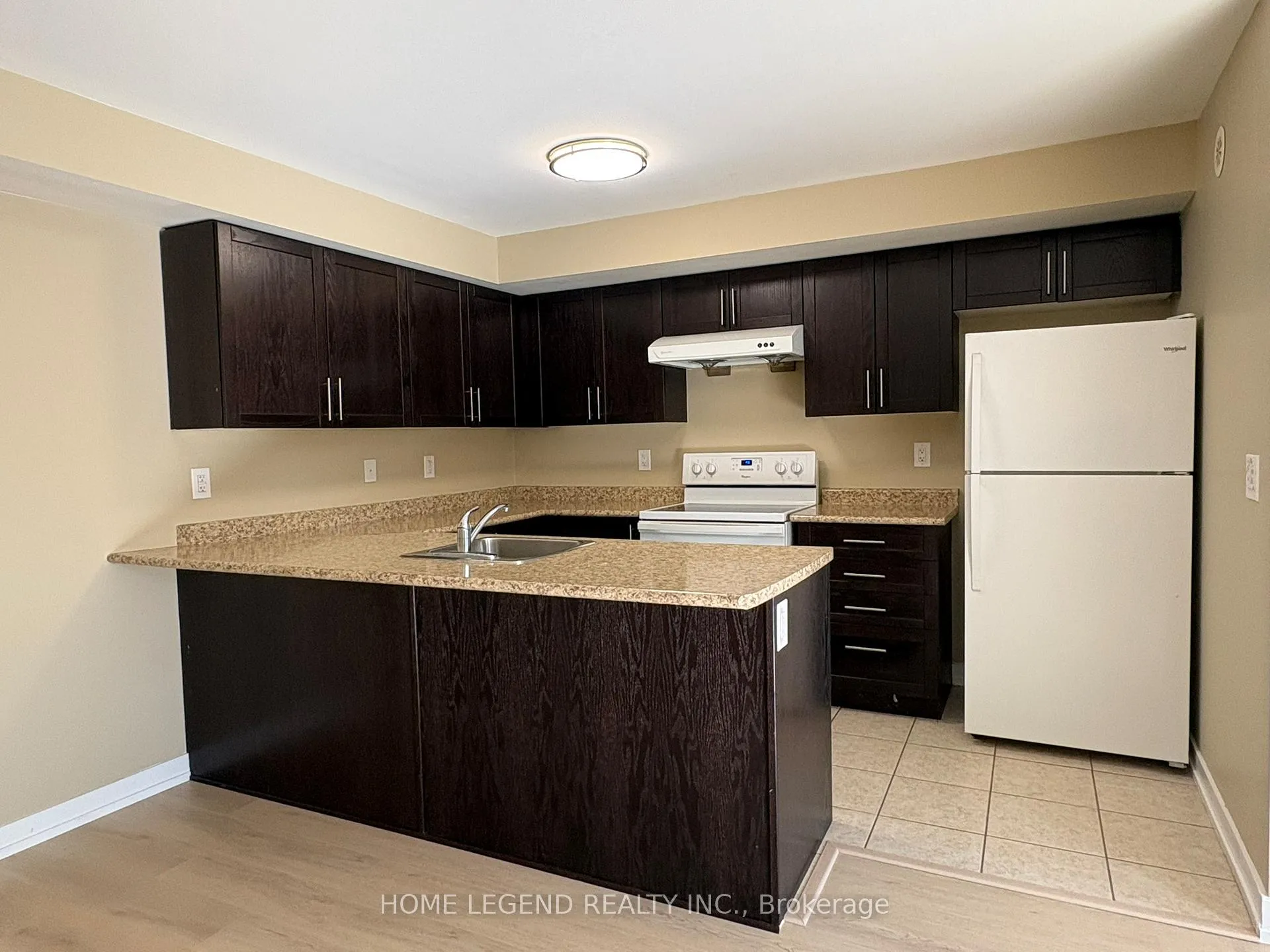 Photo 6 of Unit 201, 10 Dunsheath Way, Markham, Cornell — HOMEH