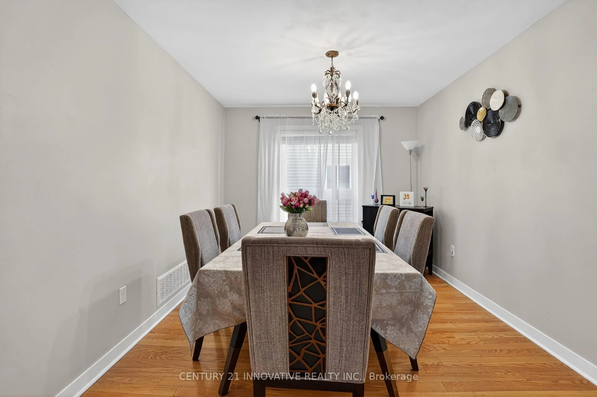 Photo 6 of 143 Jennings Drive, Clarington, Bowmanville — HOMEH