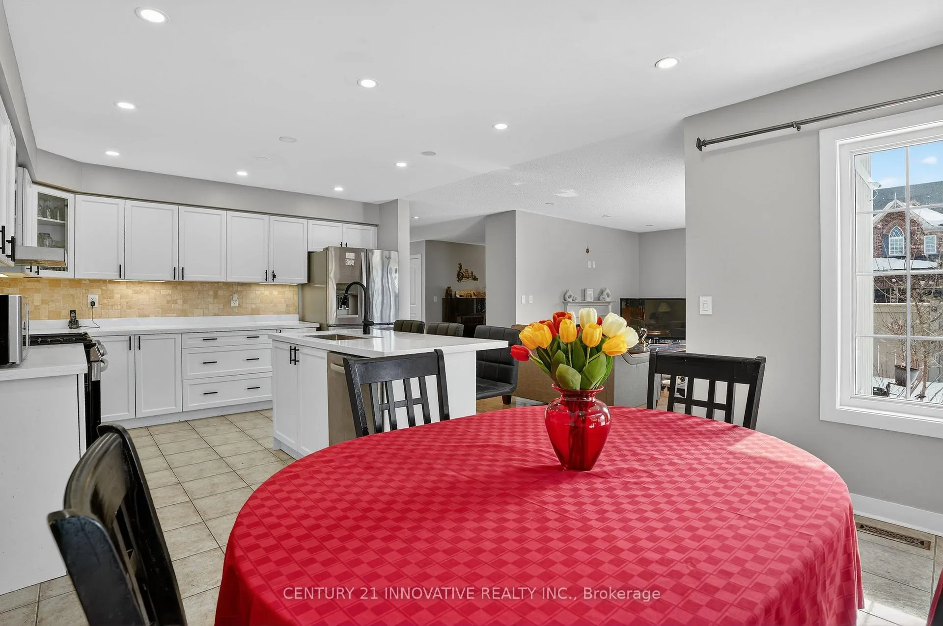 Photo 14 of 143 Jennings Drive, Clarington, Bowmanville — HOMEH