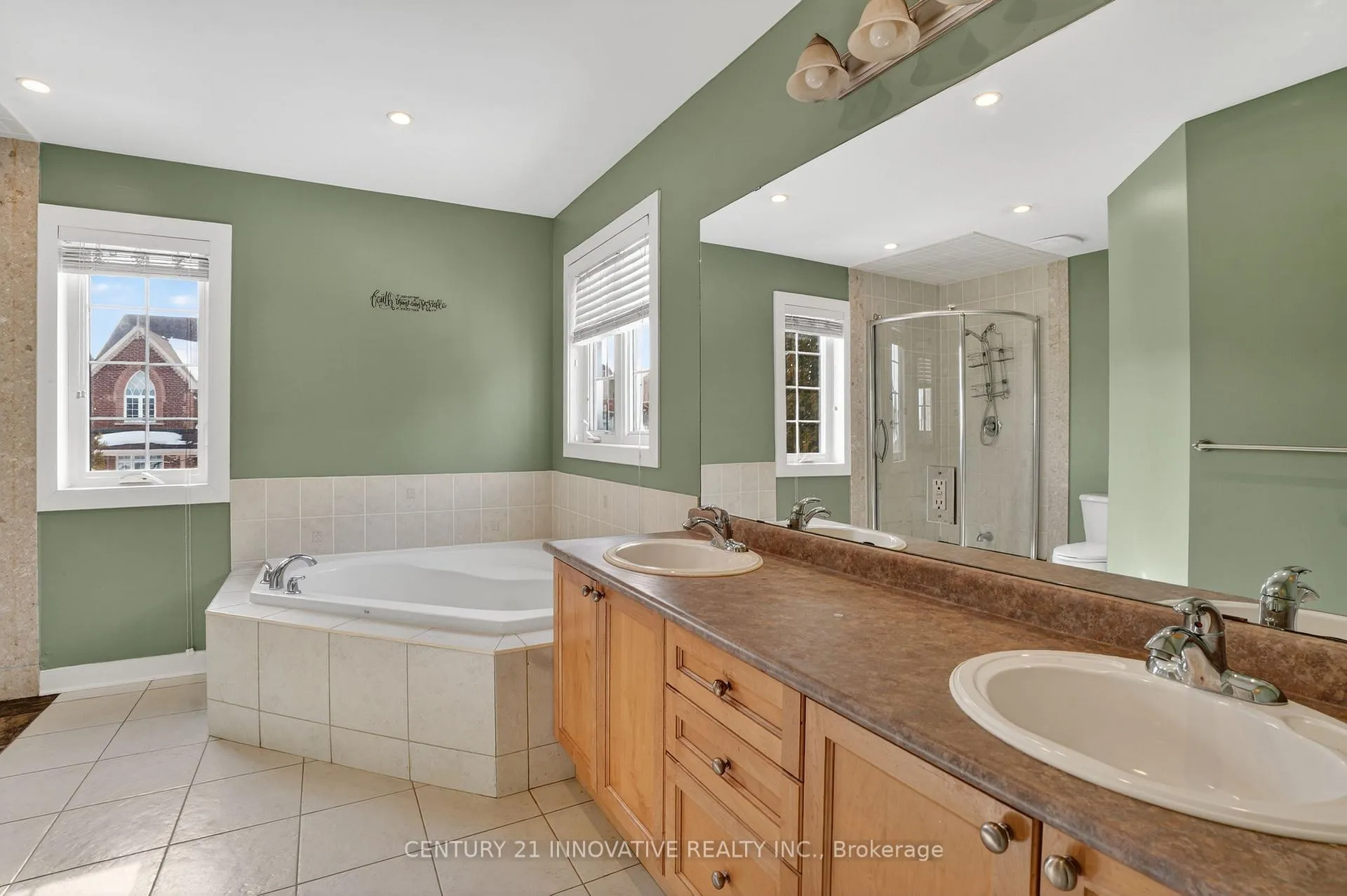 Photo 18 of 143 Jennings Drive, Clarington, Bowmanville — HOMEH