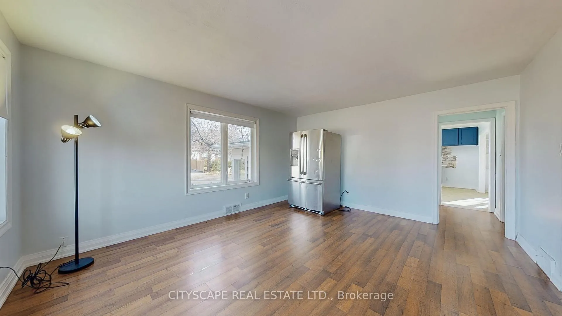Photo 8 of 39 Woodward Avenue, Brampton, Brampton North — HOMEH