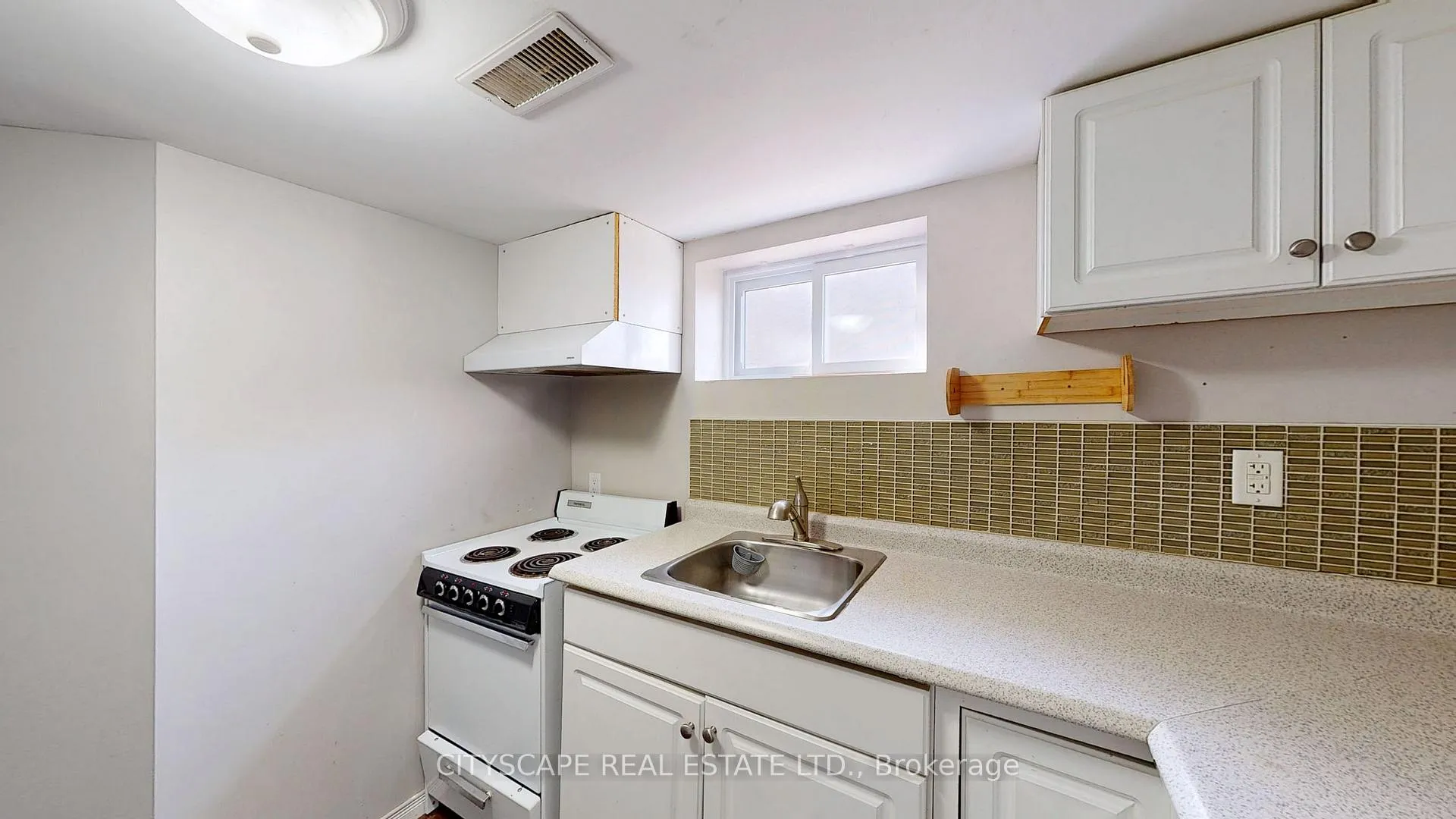Photo 36 of 39 Woodward Avenue, Brampton, Brampton North — HOMEH