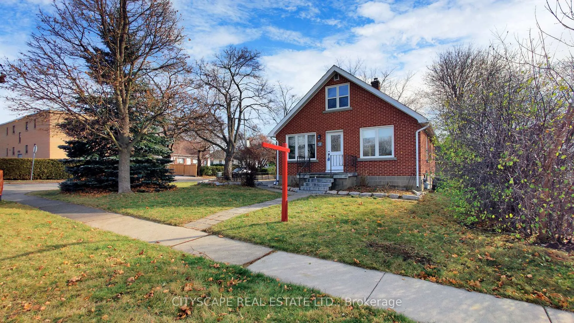 Photo 40 of 39 Woodward Avenue, Brampton, Brampton North — HOMEH