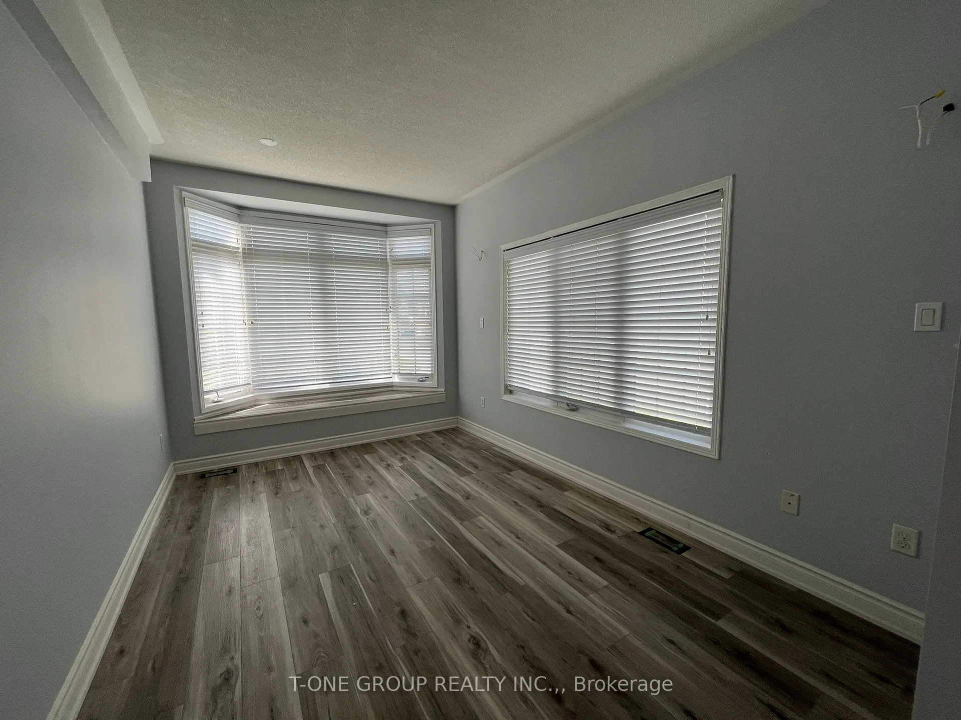 Photo 7 of 1667 Frolis Street, Oshawa, Taunton — HOMEH