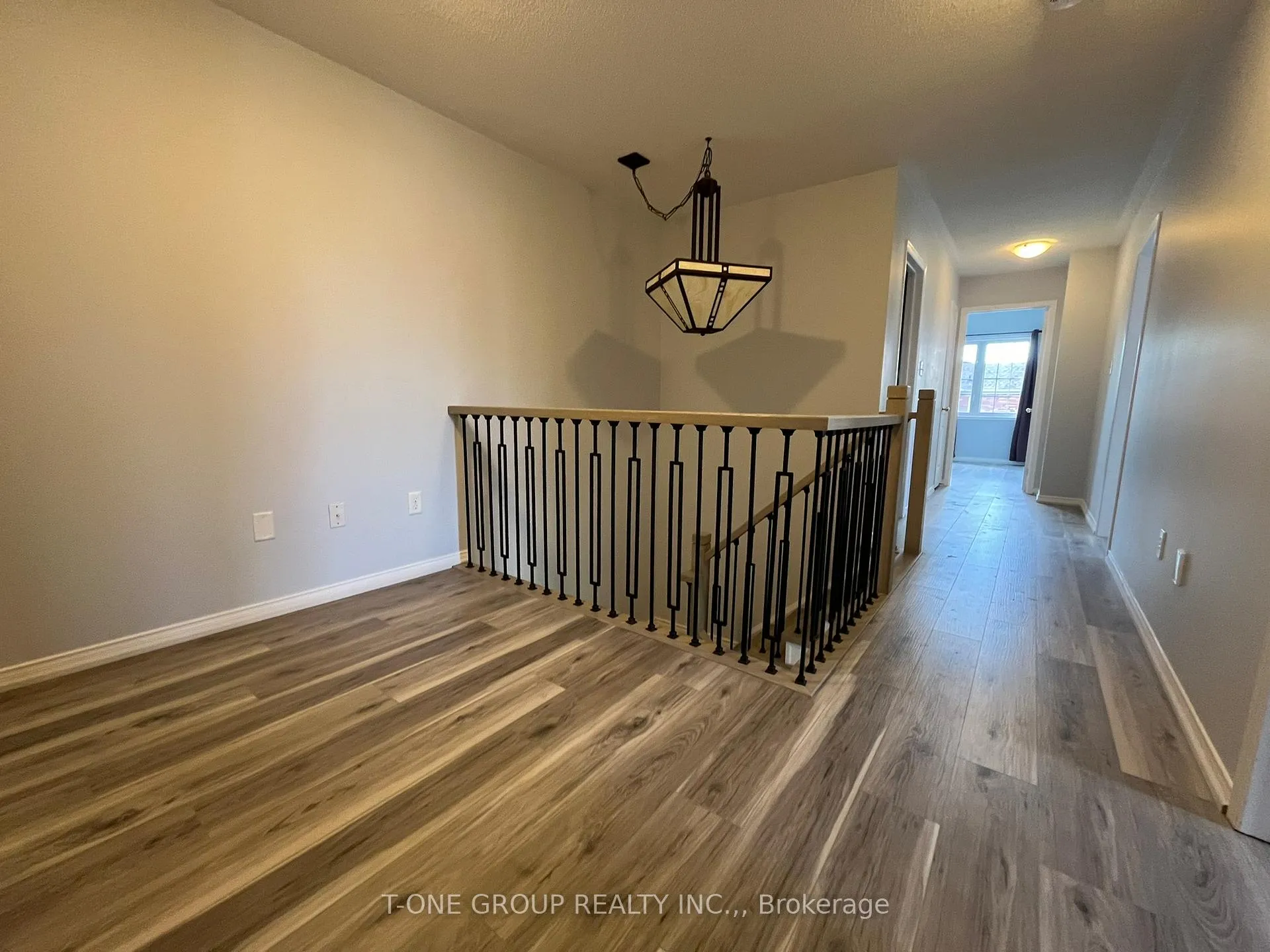Photo 17 of 1667 Frolis Street, Oshawa, Taunton — HOMEH
