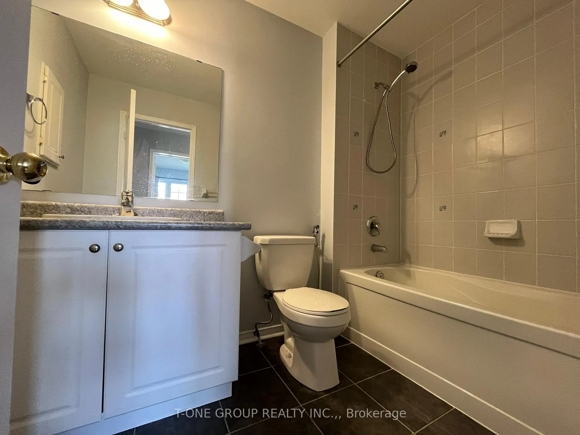 Photo 21 of 1667 Frolis Street, Oshawa, Taunton — HOMEH
