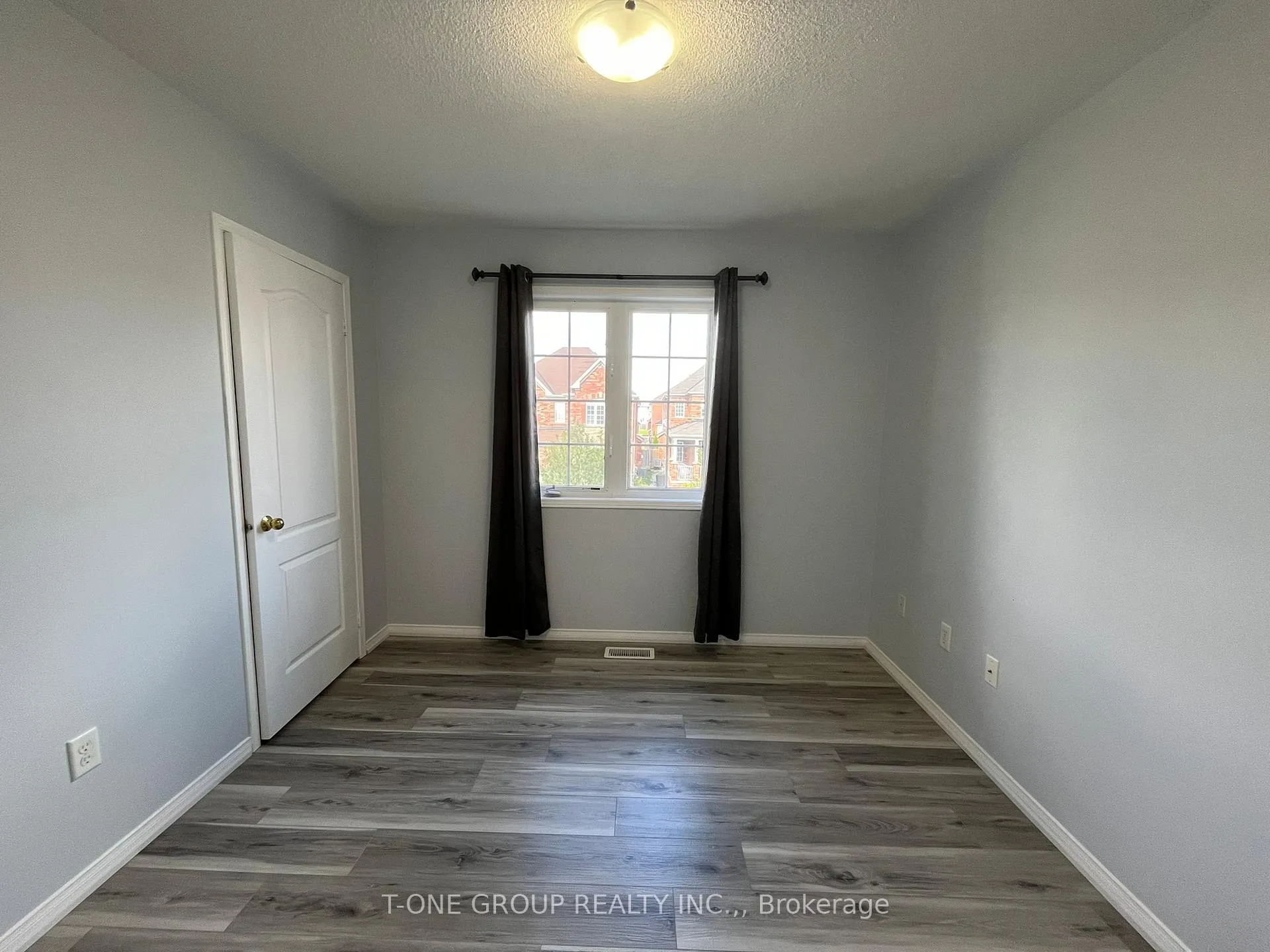 Photo 22 of 1667 Frolis Street, Oshawa, Taunton — HOMEH