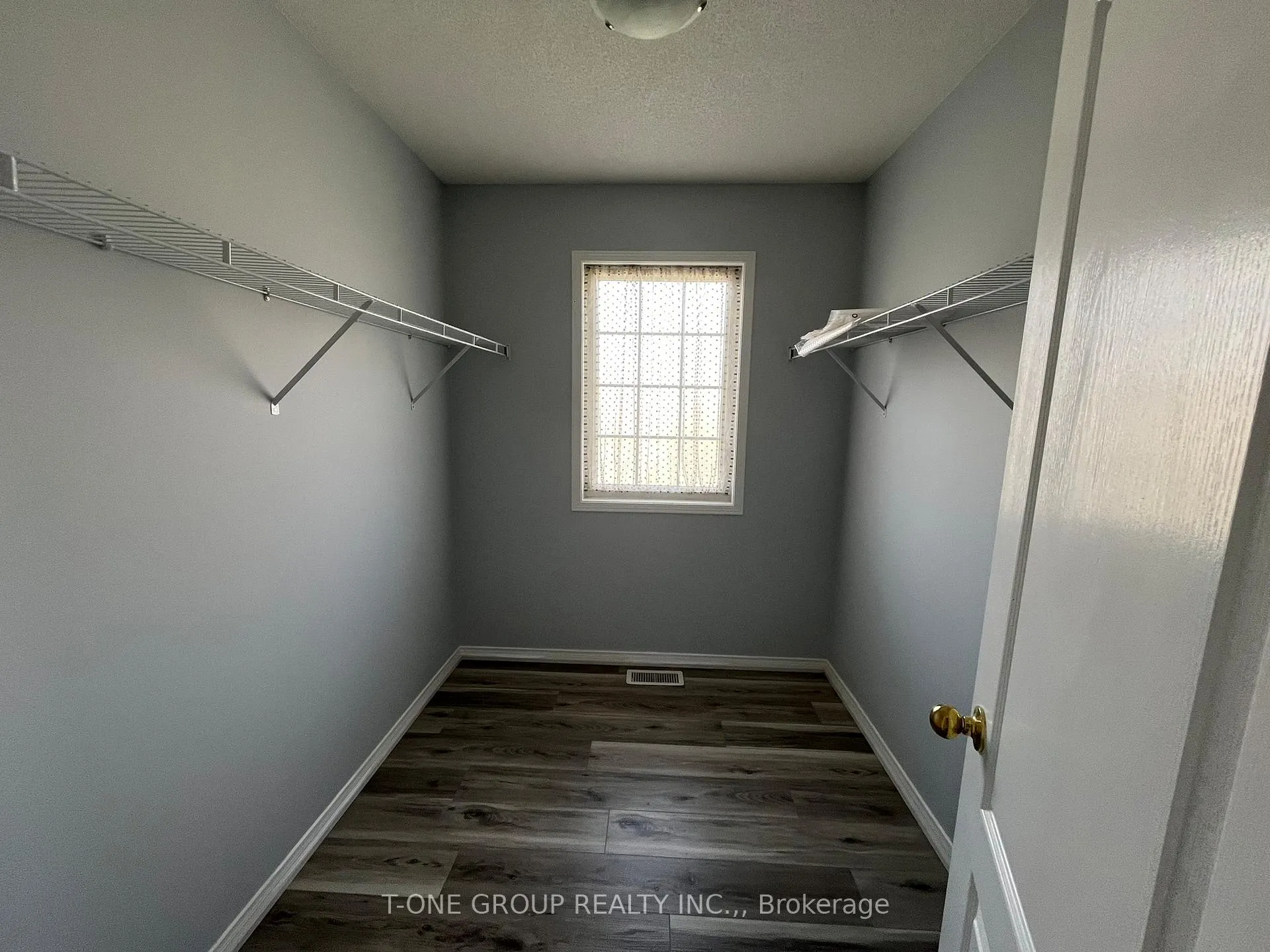 Photo 24 of 1667 Frolis Street, Oshawa, Taunton — HOMEH