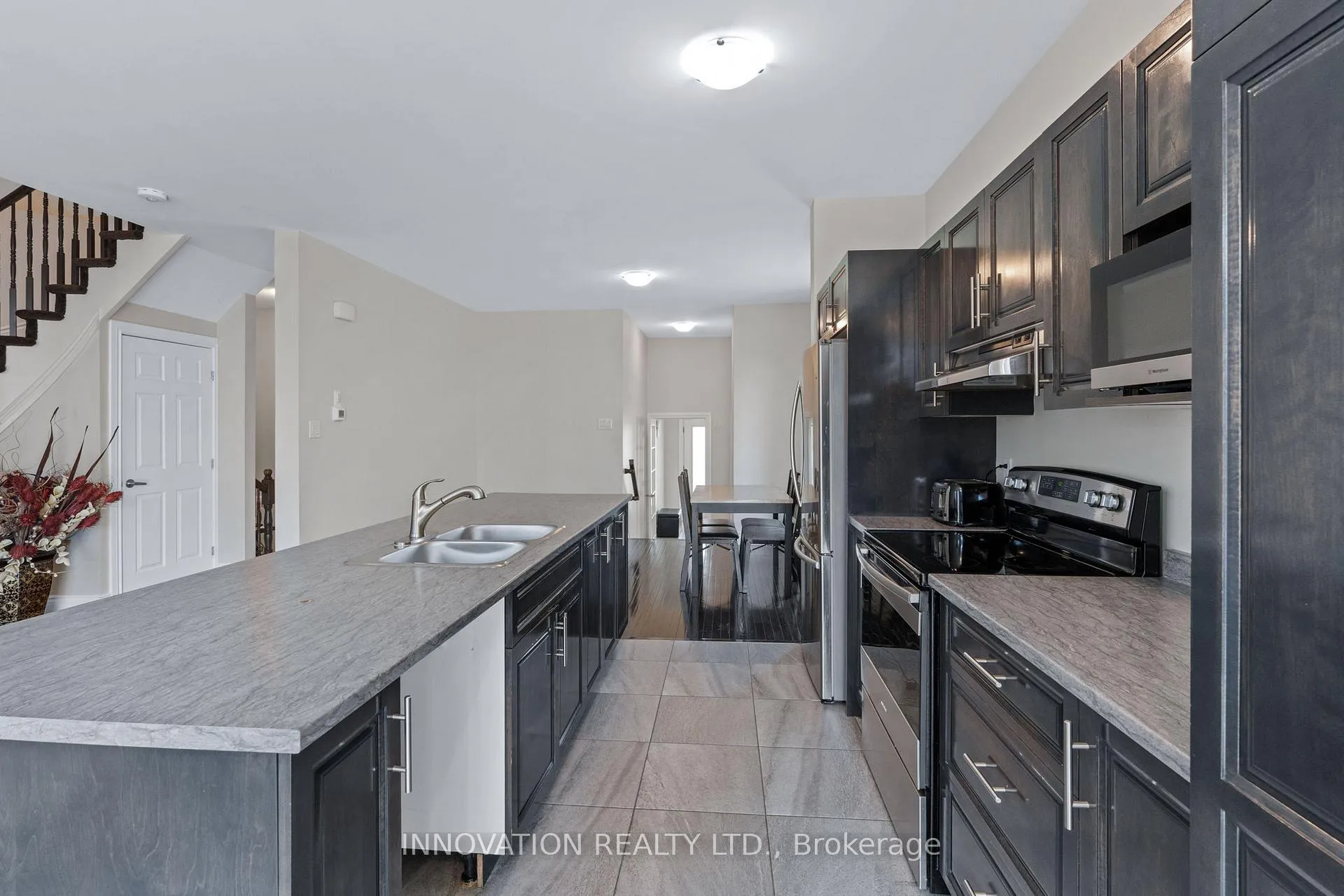 Photo 10 of 32 Peever Place, Carleton Place — HOMEH