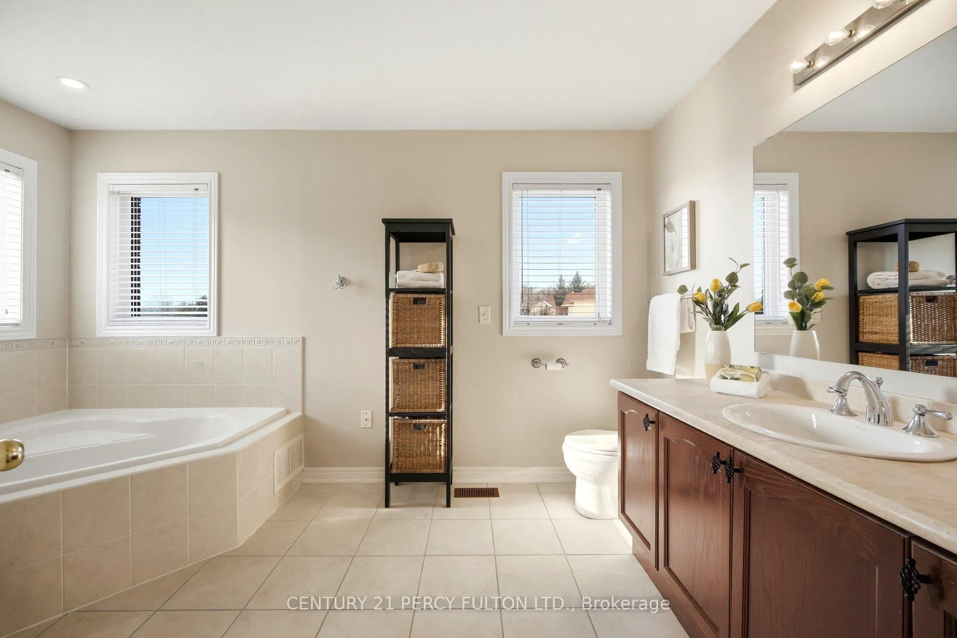 Photo 25 of Unit 1, 301 Strouds Lane, Pickering, Highbush — HOMEH