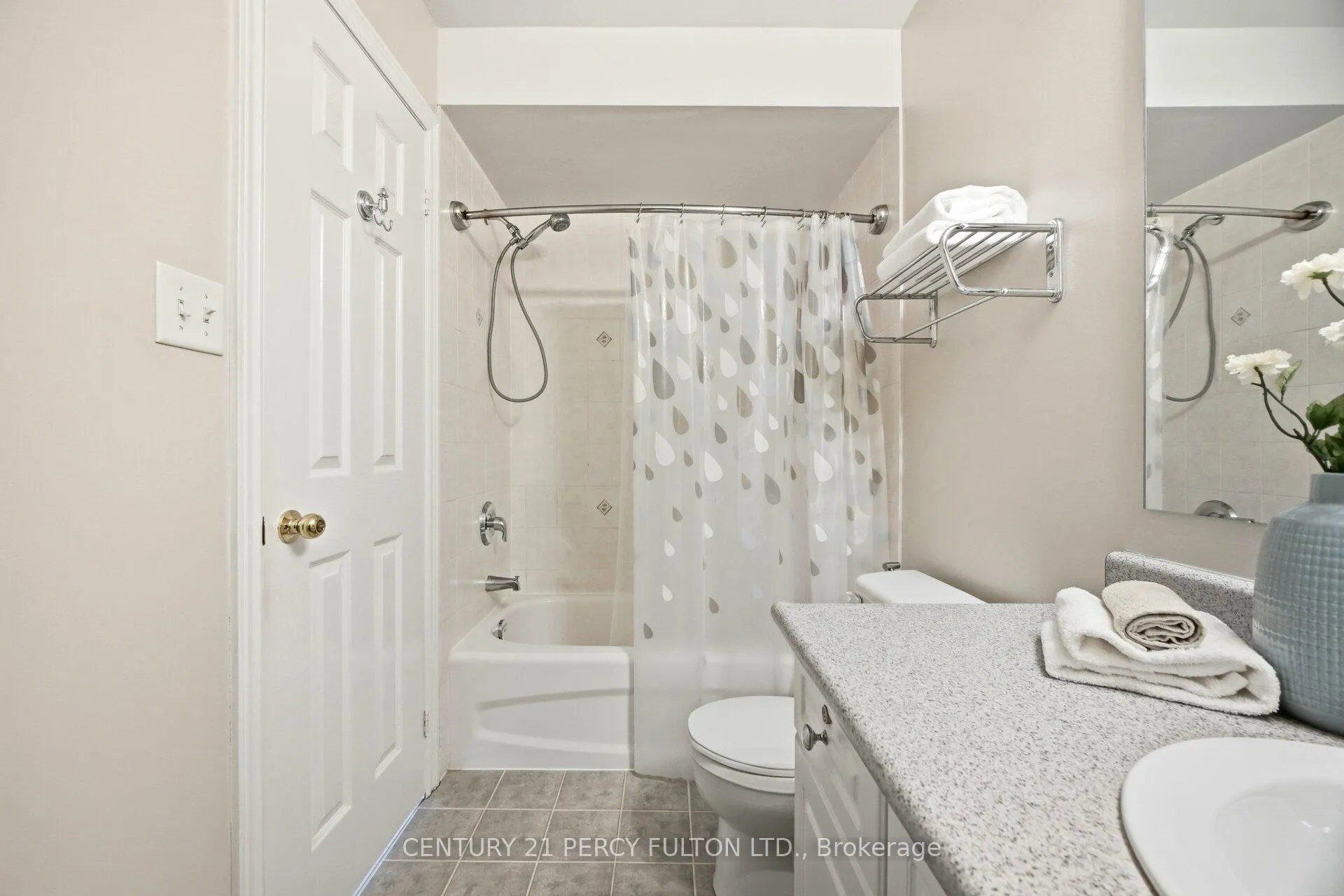 Photo 33 of Unit 1, 301 Strouds Lane, Pickering, Highbush — HOMEH