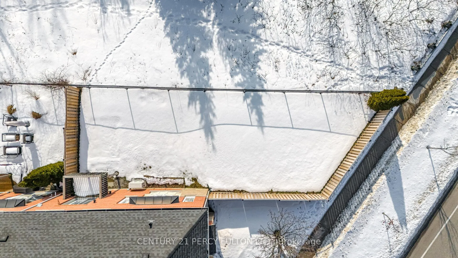 Photo 39 of Unit 1, 301 Strouds Lane, Pickering, Highbush — HOMEH