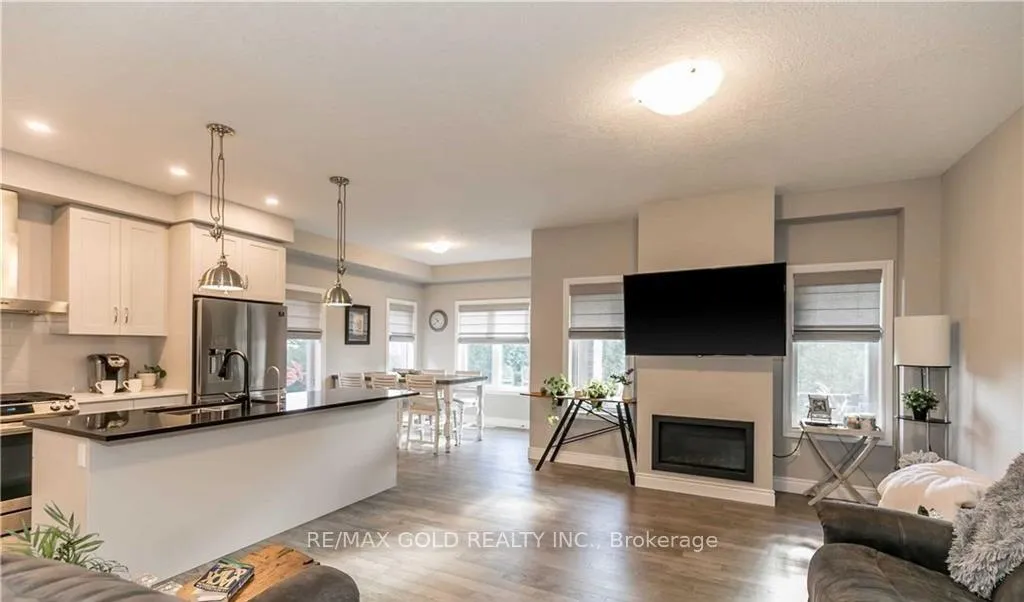 Photo 10 of 971 Wright Drive, Midland — HOMEH