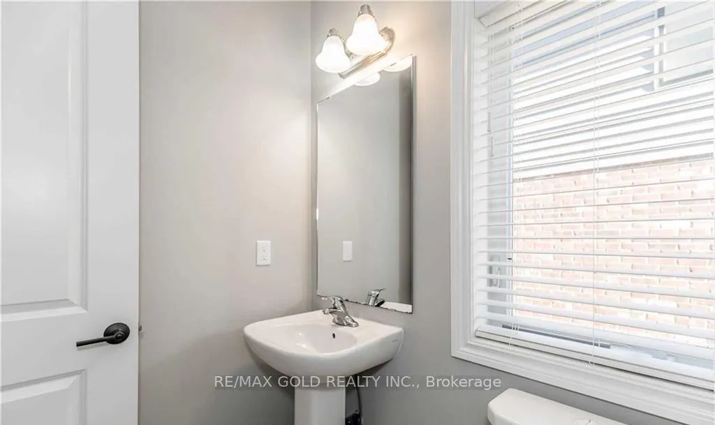 Photo 12 of 971 Wright Drive, Midland — HOMEH
