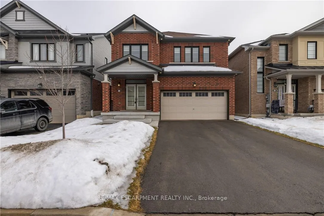 Photo 4 of 150 Cactus Crescent, Hamilton, Stoney Creek Mountain — HOMEH