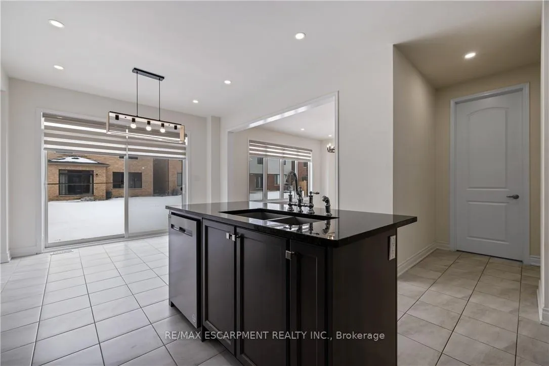 Photo 18 of 150 Cactus Crescent, Hamilton, Stoney Creek Mountain — HOMEH