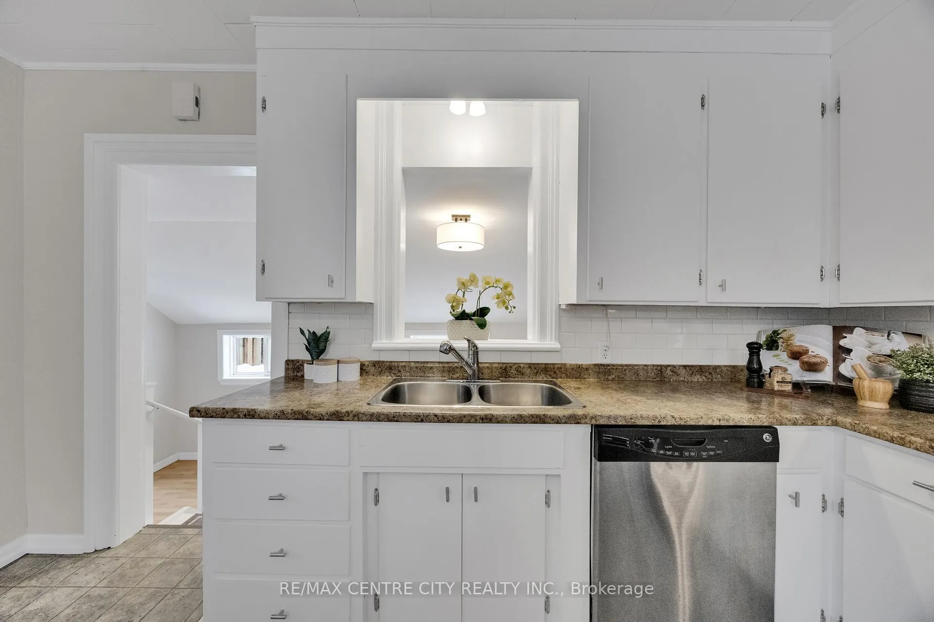 Photo 21 of 318 Carling Street, South Huron, Exeter — HOMEH