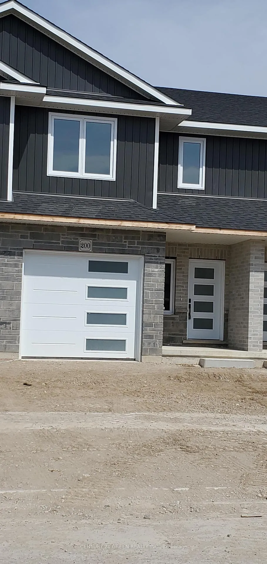 Front of 200 Hooper Street