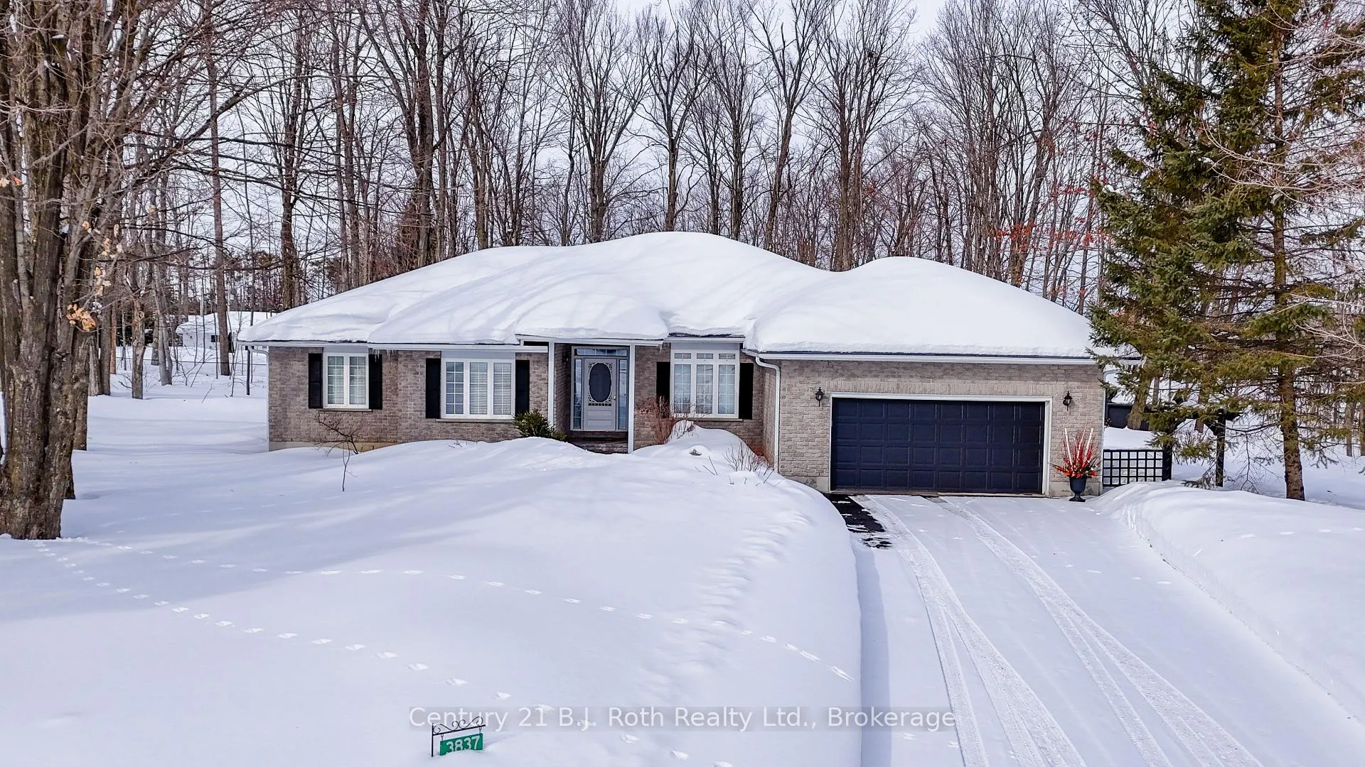 Front of 3837 Jenn Lynn Court