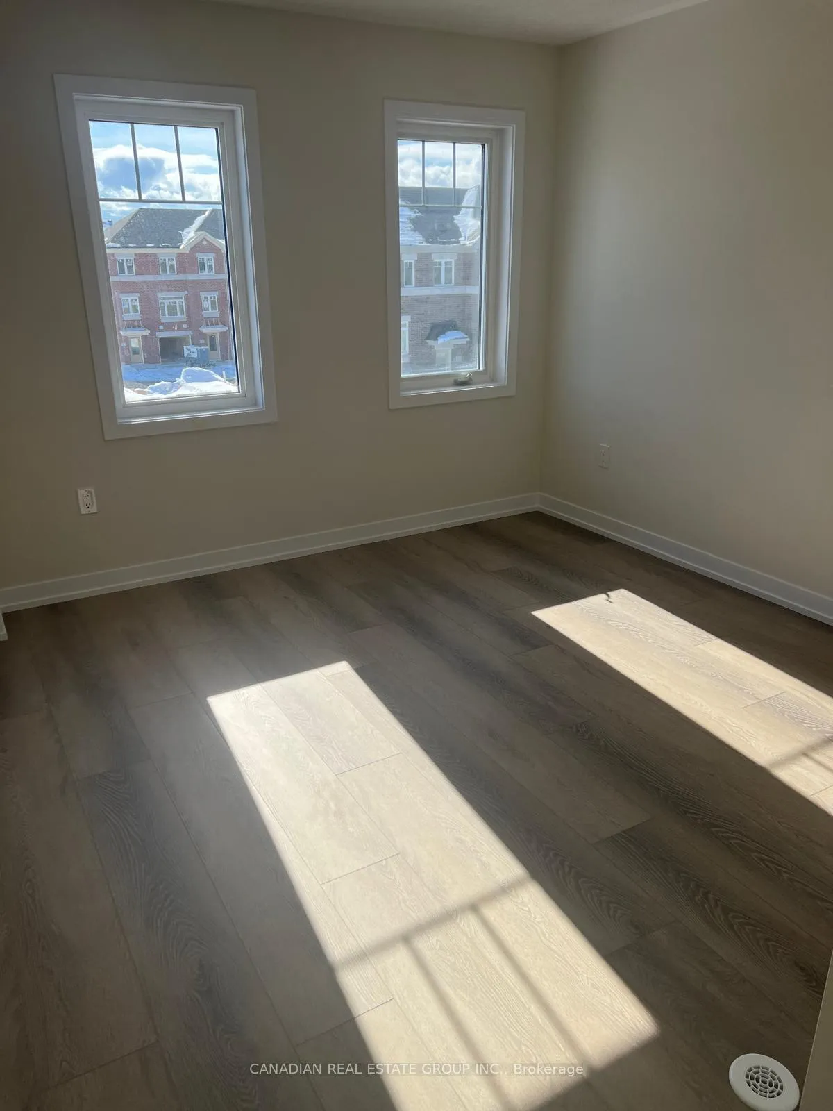 Photo 10 of Unit (Main), 62 Ziibi Way, Clarington, Newcastle — HOMEH