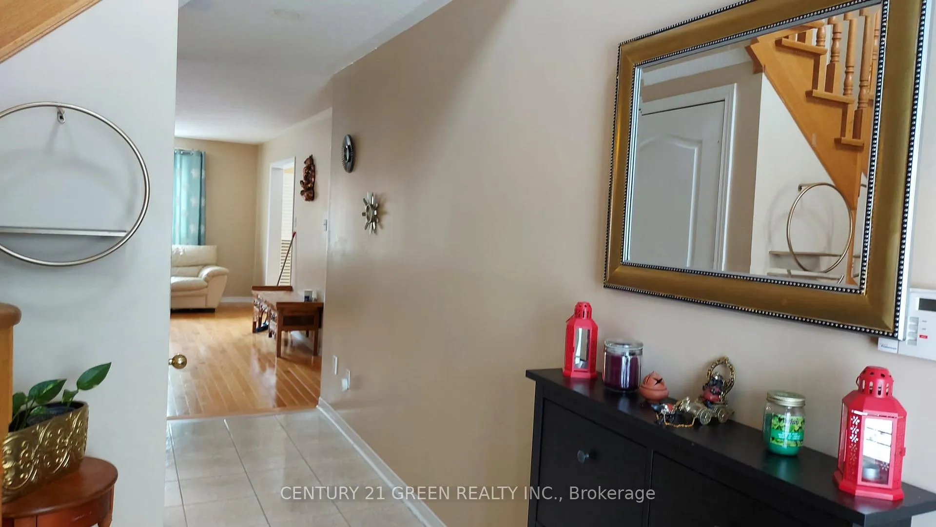 Photo 2 of Unit Upper, 33 Bramfield Street, Brampton, Fletcher's Meadow — HOMEH