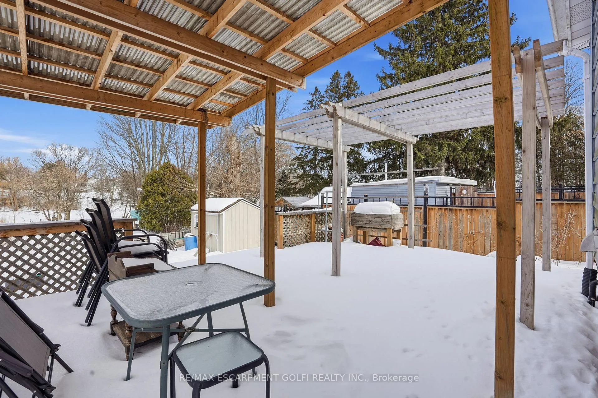 Photo 18 of 54 Mill Street, Welland, Broadway — HOMEH