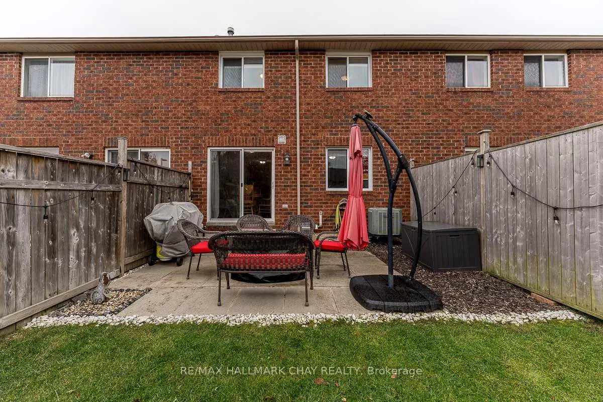 Photo 26 of 50 Raymond Crescent, Barrie, Painswick South — HOMEH